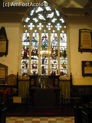 [P39] Interior in biserica St. George » foto by Radu Tudoran
 - 
<span class="allrVoted glyphicon glyphicon-heart hidden" id="av865098"></span>
<a class="m-l-10 hidden" id="sv865098" onclick="voting_Foto_DelVot(,865098,22074)" role="button">șterge vot <span class="glyphicon glyphicon-remove"></span></a>
<a id="v9865098" class=" c-red"  onclick="voting_Foto_SetVot(865098)" role="button"><span class="glyphicon glyphicon-heart-empty"></span> <b>LIKE</b> = Votează poza</a> <img class="hidden"  id="f865098W9" src="/imagini/loader.gif" border="0" /><span class="AjErrMes hidden" id="e865098ErM"></span>