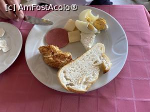 [P48] Hal Tur Hotel Pamukkale - la micul dejun » foto by nicole33
 - 
<span class="allrVoted glyphicon glyphicon-heart hidden" id="av1425166"></span>
<a class="m-l-10 hidden" id="sv1425166" onclick="voting_Foto_DelVot(,1425166,22086)" role="button">șterge vot <span class="glyphicon glyphicon-remove"></span></a>
<a id="v91425166" class=" c-red"  onclick="voting_Foto_SetVot(1425166)" role="button"><span class="glyphicon glyphicon-heart-empty"></span> <b>LIKE</b> = Votează poza</a> <img class="hidden"  id="f1425166W9" src="/imagini/loader.gif" border="0" /><span class="AjErrMes hidden" id="e1425166ErM"></span>