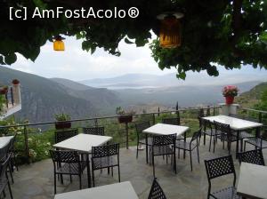 [P01] Delphi - taverna To Patriko Mas » foto by Cris
 - 
<span class="allrVoted glyphicon glyphicon-heart hidden" id="av867465"></span>
<a class="m-l-10 hidden" id="sv867465" onclick="voting_Foto_DelVot(,867465,22104)" role="button">șterge vot <span class="glyphicon glyphicon-remove"></span></a>
<a id="v9867465" class=" c-red"  onclick="voting_Foto_SetVot(867465)" role="button"><span class="glyphicon glyphicon-heart-empty"></span> <b>LIKE</b> = Votează poza</a> <img class="hidden"  id="f867465W9" src="/imagini/loader.gif" border="0" /><span class="AjErrMes hidden" id="e867465ErM"></span>