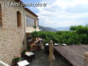 [P18] Delphi - taverna To Patriko Mas » foto by Cris
 - 
<span class="allrVoted glyphicon glyphicon-heart hidden" id="av867482"></span>
<a class="m-l-10 hidden" id="sv867482" onclick="voting_Foto_DelVot(,867482,22104)" role="button">șterge vot <span class="glyphicon glyphicon-remove"></span></a>
<a id="v9867482" class=" c-red"  onclick="voting_Foto_SetVot(867482)" role="button"><span class="glyphicon glyphicon-heart-empty"></span> <b>LIKE</b> = Votează poza</a> <img class="hidden"  id="f867482W9" src="/imagini/loader.gif" border="0" /><span class="AjErrMes hidden" id="e867482ErM"></span>