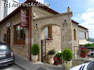 [P19] Delphi - taverna To Patriko Mas » foto by Cris
 - 
<span class="allrVoted glyphicon glyphicon-heart hidden" id="av867483"></span>
<a class="m-l-10 hidden" id="sv867483" onclick="voting_Foto_DelVot(,867483,22104)" role="button">șterge vot <span class="glyphicon glyphicon-remove"></span></a>
<a id="v9867483" class=" c-red"  onclick="voting_Foto_SetVot(867483)" role="button"><span class="glyphicon glyphicon-heart-empty"></span> <b>LIKE</b> = Votează poza</a> <img class="hidden"  id="f867483W9" src="/imagini/loader.gif" border="0" /><span class="AjErrMes hidden" id="e867483ErM"></span>