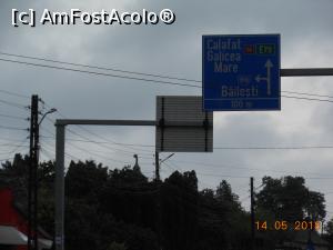 [P01] Băilești - Pe șoseaua națională, între Craiova și Calafat, indicator spre Băilești.  » foto by iulianic
 - 
<span class="allrVoted glyphicon glyphicon-heart hidden" id="av968404"></span>
<a class="m-l-10 hidden" id="sv968404" onclick="voting_Foto_DelVot(,968404,22108)" role="button">șterge vot <span class="glyphicon glyphicon-remove"></span></a>
<a id="v9968404" class=" c-red"  onclick="voting_Foto_SetVot(968404)" role="button"><span class="glyphicon glyphicon-heart-empty"></span> <b>LIKE</b> = Votează poza</a> <img class="hidden"  id="f968404W9" src="/imagini/loader.gif" border="0" /><span class="AjErrMes hidden" id="e968404ErM"></span>