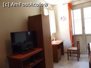 [P08] În linie: tv, şifonier mic, birou » foto by irinad
 - 
<span class="allrVoted glyphicon glyphicon-heart hidden" id="av869928"></span>
<a class="m-l-10 hidden" id="sv869928" onclick="voting_Foto_DelVot(,869928,22133)" role="button">șterge vot <span class="glyphicon glyphicon-remove"></span></a>
<a id="v9869928" class=" c-red"  onclick="voting_Foto_SetVot(869928)" role="button"><span class="glyphicon glyphicon-heart-empty"></span> <b>LIKE</b> = Votează poza</a> <img class="hidden"  id="f869928W9" src="/imagini/loader.gif" border="0" /><span class="AjErrMes hidden" id="e869928ErM"></span>