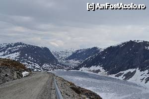 [P23] La Djupvatnet (1039m), ne-au întâmpinat munții plini de zăpadă, un lac înghețat, pustietate alpină și o liniște deplină » foto by sigcristina
 - 
<span class="allrVoted glyphicon glyphicon-heart hidden" id="av447586"></span>
<a class="m-l-10 hidden" id="sv447586" onclick="voting_Foto_DelVot(,447586,22147)" role="button">șterge vot <span class="glyphicon glyphicon-remove"></span></a>
<a id="v9447586" class=" c-red"  onclick="voting_Foto_SetVot(447586)" role="button"><span class="glyphicon glyphicon-heart-empty"></span> <b>LIKE</b> = Votează poza</a> <img class="hidden"  id="f447586W9" src="/imagini/loader.gif" border="0" /><span class="AjErrMes hidden" id="e447586ErM"></span>