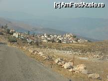 [P01] Galaxidi, Grecia, după ieşirea de pe drumul naţional, care merge spre Itea, Focida. Drum ce coboară spre mare, spre golful Corintic. » foto by Daniel trezitu
 - 
<span class="allrVoted glyphicon glyphicon-heart hidden" id="av60948"></span>
<a class="m-l-10 hidden" id="sv60948" onclick="voting_Foto_DelVot(,60948,22165)" role="button">șterge vot <span class="glyphicon glyphicon-remove"></span></a>
<a id="v960948" class=" c-red"  onclick="voting_Foto_SetVot(60948)" role="button"><span class="glyphicon glyphicon-heart-empty"></span> <b>LIKE</b> = Votează poza</a> <img class="hidden"  id="f60948W9" src="/imagini/loader.gif" border="0" /><span class="AjErrMes hidden" id="e60948ErM"></span>