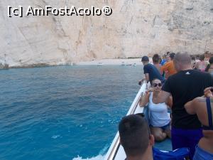 [P19] La Navagio, peretele care s-a prabusit la cateva zile dupa vizita noastra acolo. Mare noroc ca am mai prins, cum a comentat cineva la review-ul meu, ca sta sa se darame de tot.  » foto by florinvsc
 - 
<span class="allrVoted glyphicon glyphicon-heart hidden" id="av1014872"></span>
<a class="m-l-10 hidden" id="sv1014872" onclick="voting_Foto_DelVot(,1014872,22231)" role="button">șterge vot <span class="glyphicon glyphicon-remove"></span></a>
<a id="v91014872" class=" c-red"  onclick="voting_Foto_SetVot(1014872)" role="button"><span class="glyphicon glyphicon-heart-empty"></span> <b>LIKE</b> = Votează poza</a> <img class="hidden"  id="f1014872W9" src="/imagini/loader.gif" border="0" /><span class="AjErrMes hidden" id="e1014872ErM"></span>