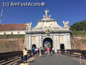 [P08] Excursie la Alba Iulia. Am prins si schimbul de garda!  » foto by pintilii
 - 
<span class="allrVoted glyphicon glyphicon-heart hidden" id="av959652"></span>
<a class="m-l-10 hidden" id="sv959652" onclick="voting_Foto_DelVot(,959652,22250)" role="button">șterge vot <span class="glyphicon glyphicon-remove"></span></a>
<a id="v9959652" class=" c-red"  onclick="voting_Foto_SetVot(959652)" role="button"><span class="glyphicon glyphicon-heart-empty"></span> <b>LIKE</b> = Votează poza</a> <img class="hidden"  id="f959652W9" src="/imagini/loader.gif" border="0" /><span class="AjErrMes hidden" id="e959652ErM"></span>