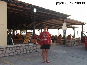 [P12] Intrarea la Cafe-Restaurant Akroyali » foto by georgiana
 - 
<span class="allrVoted glyphicon glyphicon-heart hidden" id="av337813"></span>
<a class="m-l-10 hidden" id="sv337813" onclick="voting_Foto_DelVot(,337813,22298)" role="button">șterge vot <span class="glyphicon glyphicon-remove"></span></a>
<a id="v9337813" class=" c-red"  onclick="voting_Foto_SetVot(337813)" role="button"><span class="glyphicon glyphicon-heart-empty"></span> <b>LIKE</b> = Votează poza</a> <img class="hidden"  id="f337813W9" src="/imagini/loader.gif" border="0" /><span class="AjErrMes hidden" id="e337813ErM"></span>