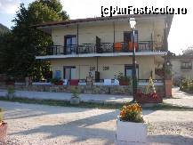 [P32] hotelul Kamelia
Este f f bine pozitionat, chiar pe plaja , incredibil de curat si inconjurat peste tot de flori » foto by Tuica
 - 
<span class="allrVoted glyphicon glyphicon-heart hidden" id="av113249"></span>
<a class="m-l-10 hidden" id="sv113249" onclick="voting_Foto_DelVot(,113249,22302)" role="button">șterge vot <span class="glyphicon glyphicon-remove"></span></a>
<a id="v9113249" class=" c-red"  onclick="voting_Foto_SetVot(113249)" role="button"><span class="glyphicon glyphicon-heart-empty"></span> <b>LIKE</b> = Votează poza</a> <img class="hidden"  id="f113249W9" src="/imagini/loader.gif" border="0" /><span class="AjErrMes hidden" id="e113249ErM"></span>