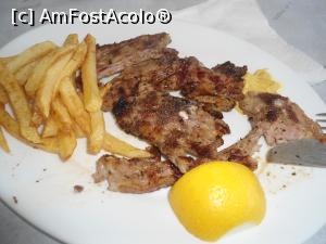 [P08] Lamb Chops la Lykos » foto by Cristofor
 - 
<span class="allrVoted glyphicon glyphicon-heart hidden" id="av884354"></span>
<a class="m-l-10 hidden" id="sv884354" onclick="voting_Foto_DelVot(,884354,22305)" role="button">șterge vot <span class="glyphicon glyphicon-remove"></span></a>
<a id="v9884354" class=" c-red"  onclick="voting_Foto_SetVot(884354)" role="button"><span class="glyphicon glyphicon-heart-empty"></span> <b>LIKE</b> = Votează poza</a> <img class="hidden"  id="f884354W9" src="/imagini/loader.gif" border="0" /><span class="AjErrMes hidden" id="e884354ErM"></span>