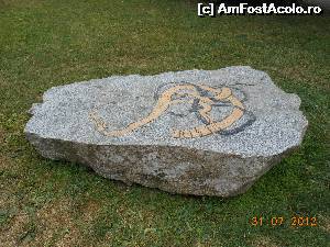 [P35] Uppsala - Inscripţii runice.  » foto by iulianic
 - 
<span class="allrVoted glyphicon glyphicon-heart hidden" id="av581416"></span>
<a class="m-l-10 hidden" id="sv581416" onclick="voting_Foto_DelVot(,581416,22348)" role="button">șterge vot <span class="glyphicon glyphicon-remove"></span></a>
<a id="v9581416" class=" c-red"  onclick="voting_Foto_SetVot(581416)" role="button"><span class="glyphicon glyphicon-heart-empty"></span> <b>LIKE</b> = Votează poza</a> <img class="hidden"  id="f581416W9" src="/imagini/loader.gif" border="0" /><span class="AjErrMes hidden" id="e581416ErM"></span>