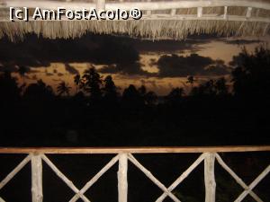 [P24] Seara pe terasa din camera » foto by nela b
 - 
<span class="allrVoted glyphicon glyphicon-heart hidden" id="av882663"></span>
<a class="m-l-10 hidden" id="sv882663" onclick="voting_Foto_DelVot(,882663,22360)" role="button">șterge vot <span class="glyphicon glyphicon-remove"></span></a>
<a id="v9882663" class=" c-red"  onclick="voting_Foto_SetVot(882663)" role="button"><span class="glyphicon glyphicon-heart-empty"></span> <b>LIKE</b> = Votează poza</a> <img class="hidden"  id="f882663W9" src="/imagini/loader.gif" border="0" /><span class="AjErrMes hidden" id="e882663ErM"></span>