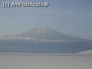 [P54] Kilimanjaro » foto by nela b
 - 
<span class="allrVoted glyphicon glyphicon-heart hidden" id="av882709"></span>
<a class="m-l-10 hidden" id="sv882709" onclick="voting_Foto_DelVot(,882709,22360)" role="button">șterge vot <span class="glyphicon glyphicon-remove"></span></a>
<a id="v9882709" class=" c-red"  onclick="voting_Foto_SetVot(882709)" role="button"><span class="glyphicon glyphicon-heart-empty"></span> <b>LIKE</b> = Votează poza</a> <img class="hidden"  id="f882709W9" src="/imagini/loader.gif" border="0" /><span class="AjErrMes hidden" id="e882709ErM"></span>