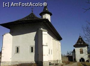 [P11] Biserica - latura de vest și contraforții » foto by Mitica49 <span class="label label-default labelC_thin small">NEVOTABILĂ</span>