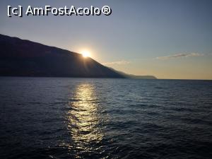 [P01] Între Kefalonia și Zakynthos, soarele anunță o nouă zi! » foto by crismis
 - 
<span class="allrVoted glyphicon glyphicon-heart hidden" id="av1269869"></span>
<a class="m-l-10 hidden" id="sv1269869" onclick="voting_Foto_DelVot(,1269869,22411)" role="button">șterge vot <span class="glyphicon glyphicon-remove"></span></a>
<a id="v91269869" class=" c-red"  onclick="voting_Foto_SetVot(1269869)" role="button"><span class="glyphicon glyphicon-heart-empty"></span> <b>LIKE</b> = Votează poza</a> <img class="hidden"  id="f1269869W9" src="/imagini/loader.gif" border="0" /><span class="AjErrMes hidden" id="e1269869ErM"></span>