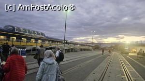 [P02] gara din Anchorage » foto by robert
 - 
<span class="allrVoted glyphicon glyphicon-heart hidden" id="av1510547"></span>
<a class="m-l-10 hidden" id="sv1510547" onclick="voting_Foto_DelVot(,1510547,22462)" role="button">șterge vot <span class="glyphicon glyphicon-remove"></span></a>
<a id="v91510547" class=" c-red"  onclick="voting_Foto_SetVot(1510547)" role="button"><span class="glyphicon glyphicon-heart-empty"></span> <b>LIKE</b> = Votează poza</a> <img class="hidden"  id="f1510547W9" src="/imagini/loader.gif" border="0" /><span class="AjErrMes hidden" id="e1510547ErM"></span>