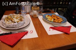 [P09] Rethymno, Taverna Othonas, Masa noastră, felurile principale » foto by mprofeanu
 - 
<span class="allrVoted glyphicon glyphicon-heart hidden" id="av1273315"></span>
<a class="m-l-10 hidden" id="sv1273315" onclick="voting_Foto_DelVot(,1273315,22481)" role="button">șterge vot <span class="glyphicon glyphicon-remove"></span></a>
<a id="v91273315" class=" c-red"  onclick="voting_Foto_SetVot(1273315)" role="button"><span class="glyphicon glyphicon-heart-empty"></span> <b>LIKE</b> = Votează poza</a> <img class="hidden"  id="f1273315W9" src="/imagini/loader.gif" border="0" /><span class="AjErrMes hidden" id="e1273315ErM"></span>