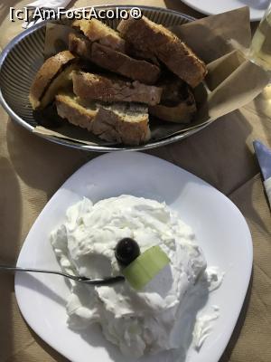 [P41] Palios Milos, tzatziki, porția era uriașă » foto by krisstinna
 - 
<span class="allrVoted glyphicon glyphicon-heart hidden" id="av889377"></span>
<a class="m-l-10 hidden" id="sv889377" onclick="voting_Foto_DelVot(,889377,22481)" role="button">șterge vot <span class="glyphicon glyphicon-remove"></span></a>
<a id="v9889377" class=" c-red"  onclick="voting_Foto_SetVot(889377)" role="button"><span class="glyphicon glyphicon-heart-empty"></span> <b>LIKE</b> = Votează poza</a> <img class="hidden"  id="f889377W9" src="/imagini/loader.gif" border="0" /><span class="AjErrMes hidden" id="e889377ErM"></span>