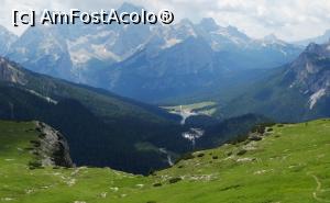 [P19] Jos în vale se vede Lago Misurina, iar în fundal masivul Sorapis » foto by BOGDAN DSN
 - 
<span class="allrVoted glyphicon glyphicon-heart hidden" id="av1126145"></span>
<a class="m-l-10 hidden" id="sv1126145" onclick="voting_Foto_DelVot(,1126145,22492)" role="button">șterge vot <span class="glyphicon glyphicon-remove"></span></a>
<a id="v91126145" class=" c-red"  onclick="voting_Foto_SetVot(1126145)" role="button"><span class="glyphicon glyphicon-heart-empty"></span> <b>LIKE</b> = Votează poza</a> <img class="hidden"  id="f1126145W9" src="/imagini/loader.gif" border="0" /><span class="AjErrMes hidden" id="e1126145ErM"></span>