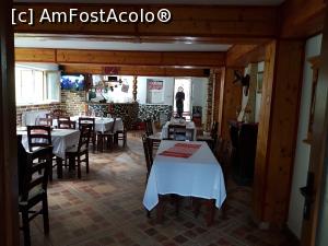 [P07] Păstrăvăria Nămăiești - interiorul restaurantului.  » foto by Floryn81
 - 
<span class="allrVoted glyphicon glyphicon-heart hidden" id="av1105156"></span>
<a class="m-l-10 hidden" id="sv1105156" onclick="voting_Foto_DelVot(,1105156,22572)" role="button">șterge vot <span class="glyphicon glyphicon-remove"></span></a>
<a id="v91105156" class=" c-red"  onclick="voting_Foto_SetVot(1105156)" role="button"><span class="glyphicon glyphicon-heart-empty"></span> <b>LIKE</b> = Votează poza</a> <img class="hidden"  id="f1105156W9" src="/imagini/loader.gif" border="0" /><span class="AjErrMes hidden" id="e1105156ErM"></span>