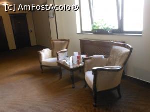 [P05] Hotel Carmen - Predeal. Spațiu de relaxare pe holul etajului 4. » foto by iulianic
 - 
<span class="allrVoted glyphicon glyphicon-heart hidden" id="av1335059"></span>
<a class="m-l-10 hidden" id="sv1335059" onclick="voting_Foto_DelVot(,1335059,22589)" role="button">șterge vot <span class="glyphicon glyphicon-remove"></span></a>
<a id="v91335059" class=" c-red"  onclick="voting_Foto_SetVot(1335059)" role="button"><span class="glyphicon glyphicon-heart-empty"></span> <b>LIKE</b> = Votează poza</a> <img class="hidden"  id="f1335059W9" src="/imagini/loader.gif" border="0" /><span class="AjErrMes hidden" id="e1335059ErM"></span>