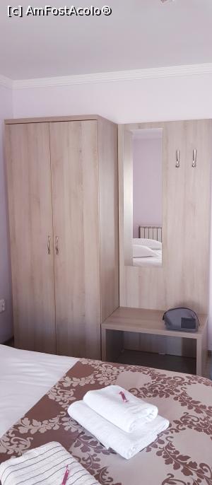 [P03] Mobilier cameră » foto by Gabriela S.
 - 
<span class="allrVoted glyphicon glyphicon-heart hidden" id="av1182734"></span>
<a class="m-l-10 hidden" id="sv1182734" onclick="voting_Foto_DelVot(,1182734,22608)" role="button">șterge vot <span class="glyphicon glyphicon-remove"></span></a>
<a id="v91182734" class=" c-red"  onclick="voting_Foto_SetVot(1182734)" role="button"><span class="glyphicon glyphicon-heart-empty"></span> <b>LIKE</b> = Votează poza</a> <img class="hidden"  id="f1182734W9" src="/imagini/loader.gif" border="0" /><span class="AjErrMes hidden" id="e1182734ErM"></span>