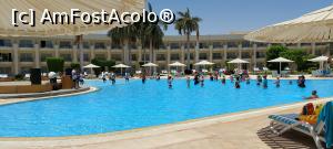 [P34] 34. Piscina mare în timpul programului de gimnastică. În spate sunt camerele dinspre aripa sudică. » foto by doinafil
 - 
<span class="allrVoted glyphicon glyphicon-heart hidden" id="av1231585"></span>
<a class="m-l-10 hidden" id="sv1231585" onclick="voting_Foto_DelVot(,1231585,22688)" role="button">șterge vot <span class="glyphicon glyphicon-remove"></span></a>
<a id="v91231585" class=" c-red"  onclick="voting_Foto_SetVot(1231585)" role="button"><span class="glyphicon glyphicon-heart-empty"></span> <b>LIKE</b> = Votează poza</a> <img class="hidden"  id="f1231585W9" src="/imagini/loader.gif" border="0" /><span class="AjErrMes hidden" id="e1231585ErM"></span>