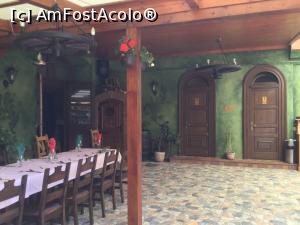 [P17] Restaurant Secuiesc - si cele doua usi asigura accesul la toaleta » foto by mishu
 - 
<span class="allrVoted glyphicon glyphicon-heart hidden" id="av1182693"></span>
<a class="m-l-10 hidden" id="sv1182693" onclick="voting_Foto_DelVot(,1182693,22699)" role="button">șterge vot <span class="glyphicon glyphicon-remove"></span></a>
<a id="v91182693" class=" c-red"  onclick="voting_Foto_SetVot(1182693)" role="button"><span class="glyphicon glyphicon-heart-empty"></span> <b>LIKE</b> = Votează poza</a> <img class="hidden"  id="f1182693W9" src="/imagini/loader.gif" border="0" /><span class="AjErrMes hidden" id="e1182693ErM"></span>