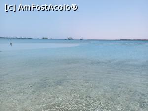 [P10] Apa marii din fata plajei hotelului » foto by dawnsash
 - 
<span class="allrVoted glyphicon glyphicon-heart hidden" id="av1295131"></span>
<a class="m-l-10 hidden" id="sv1295131" onclick="voting_Foto_DelVot(,1295131,22753)" role="button">șterge vot <span class="glyphicon glyphicon-remove"></span></a>
<a id="v91295131" class=" c-red"  onclick="voting_Foto_SetVot(1295131)" role="button"><span class="glyphicon glyphicon-heart-empty"></span> <b>LIKE</b> = Votează poza</a> <img class="hidden"  id="f1295131W9" src="/imagini/loader.gif" border="0" /><span class="AjErrMes hidden" id="e1295131ErM"></span>