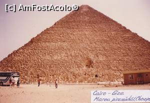 [P38] 1991, Mama Michi în Egipt, la piramide » foto by Michi
 - 
<span class="allrVoted glyphicon glyphicon-heart hidden" id="av911970"></span>
<a class="m-l-10 hidden" id="sv911970" onclick="voting_Foto_DelVot(,911970,22864)" role="button">șterge vot <span class="glyphicon glyphicon-remove"></span></a>
<a id="v9911970" class=" c-red"  onclick="voting_Foto_SetVot(911970)" role="button"><span class="glyphicon glyphicon-heart-empty"></span> <b>LIKE</b> = Votează poza</a> <img class="hidden"  id="f911970W9" src="/imagini/loader.gif" border="0" /><span class="AjErrMes hidden" id="e911970ErM"></span>