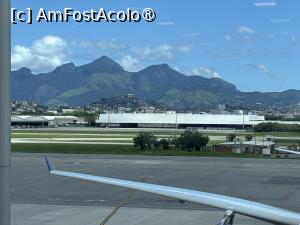 [P14] Rio,vedere din aeroport » foto by AZE
 - 
<span class="allrVoted glyphicon glyphicon-heart hidden" id="av1522912"></span>
<a class="m-l-10 hidden" id="sv1522912" onclick="voting_Foto_DelVot(,1522912,22921)" role="button">șterge vot <span class="glyphicon glyphicon-remove"></span></a>
<a id="v91522912" class=" c-red"  onclick="voting_Foto_SetVot(1522912)" role="button"><span class="glyphicon glyphicon-heart-empty"></span> <b>LIKE</b> = Votează poza</a> <img class="hidden"  id="f1522912W9" src="/imagini/loader.gif" border="0" /><span class="AjErrMes hidden" id="e1522912ErM"></span>