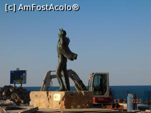 [P17] Statuia lui Domenico Modugno printre utilaje şi materiale de construcţii » foto by irinad
 - 
<span class="allrVoted glyphicon glyphicon-heart hidden" id="av1329646"></span>
<a class="m-l-10 hidden" id="sv1329646" onclick="voting_Foto_DelVot(,1329646,22941)" role="button">șterge vot <span class="glyphicon glyphicon-remove"></span></a>
<a id="v91329646" class=" c-red"  onclick="voting_Foto_SetVot(1329646)" role="button"><span class="glyphicon glyphicon-heart-empty"></span> <b>LIKE</b> = Votează poza</a> <img class="hidden"  id="f1329646W9" src="/imagini/loader.gif" border="0" /><span class="AjErrMes hidden" id="e1329646ErM"></span>