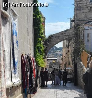 [P19] Arcul de piatra, numit "Eecce homo!", aminteste de locul unde Mantuitorului i s-a pus pe cap o coroana de spini si a fost impins pe Drumul Crucii. Acesta face parte dintr-o poarta de pe vremea imparatului Hadrian, numele actual fiindu-i dat in secolul al XVI-lea. » foto by geani anto
 - 
<span class="allrVoted glyphicon glyphicon-heart hidden" id="av1386950"></span>
<a class="m-l-10 hidden" id="sv1386950" onclick="voting_Foto_DelVot(,1386950,22955)" role="button">șterge vot <span class="glyphicon glyphicon-remove"></span></a>
<a id="v91386950" class=" c-red"  onclick="voting_Foto_SetVot(1386950)" role="button"><span class="glyphicon glyphicon-heart-empty"></span> <b>LIKE</b> = Votează poza</a> <img class="hidden"  id="f1386950W9" src="/imagini/loader.gif" border="0" /><span class="AjErrMes hidden" id="e1386950ErM"></span>