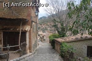 [P56] Mallorca, Satul Deià, Coborâm de la Biserică și Cimitir, din punctul cel mai înalt al satului » foto by mprofeanu
 - 
<span class="allrVoted glyphicon glyphicon-heart hidden" id="av1321222"></span>
<a class="m-l-10 hidden" id="sv1321222" onclick="voting_Foto_DelVot(,1321222,23018)" role="button">șterge vot <span class="glyphicon glyphicon-remove"></span></a>
<a id="v91321222" class=" c-red"  onclick="voting_Foto_SetVot(1321222)" role="button"><span class="glyphicon glyphicon-heart-empty"></span> <b>LIKE</b> = Votează poza</a> <img class="hidden"  id="f1321222W9" src="/imagini/loader.gif" border="0" /><span class="AjErrMes hidden" id="e1321222ErM"></span>