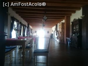 [P04] Sala de la parterul Conacului Nagy, vazuta dinspre receptie » foto by mecut
 - 
<span class="allrVoted glyphicon glyphicon-heart hidden" id="av1102474"></span>
<a class="m-l-10 hidden" id="sv1102474" onclick="voting_Foto_DelVot(,1102474,23060)" role="button">șterge vot <span class="glyphicon glyphicon-remove"></span></a>
<a id="v91102474" class=" c-red"  onclick="voting_Foto_SetVot(1102474)" role="button"><span class="glyphicon glyphicon-heart-empty"></span> <b>LIKE</b> = Votează poza</a> <img class="hidden"  id="f1102474W9" src="/imagini/loader.gif" border="0" /><span class="AjErrMes hidden" id="e1102474ErM"></span>