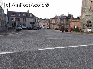 [P04] Intersectia din centrul orasului. In fata am mers pana la capatul strazii spre Monumentul Eroilor si de acolo, prin padure, la ruinele castelului Balvenie.  » foto by Aurici
 - 
<span class="allrVoted glyphicon glyphicon-heart hidden" id="av924854"></span>
<a class="m-l-10 hidden" id="sv924854" onclick="voting_Foto_DelVot(,924854,23094)" role="button">șterge vot <span class="glyphicon glyphicon-remove"></span></a>
<a id="v9924854" class=" c-red"  onclick="voting_Foto_SetVot(924854)" role="button"><span class="glyphicon glyphicon-heart-empty"></span> <b>LIKE</b> = Votează poza</a> <img class="hidden"  id="f924854W9" src="/imagini/loader.gif" border="0" /><span class="AjErrMes hidden" id="e924854ErM"></span>