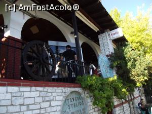 [P20] Taverna Stelios, Theologos. Tocmai venise cineva să 'ungă' cu baiţ mieii din 'vitrină' » foto by irinad
 - 
<span class="allrVoted glyphicon glyphicon-heart hidden" id="av1020765"></span>
<a class="m-l-10 hidden" id="sv1020765" onclick="voting_Foto_DelVot(,1020765,23103)" role="button">șterge vot <span class="glyphicon glyphicon-remove"></span></a>
<a id="v91020765" class=" c-red"  onclick="voting_Foto_SetVot(1020765)" role="button"><span class="glyphicon glyphicon-heart-empty"></span> <b>LIKE</b> = Votează poza</a> <img class="hidden"  id="f1020765W9" src="/imagini/loader.gif" border="0" /><span class="AjErrMes hidden" id="e1020765ErM"></span>