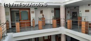 [P28] Bârlad, Pavilionul Expozițional „Marcel Guguianu”, Creații Guguianu expuse pe holul de la etajul deschis » foto by mprofeanu
 - 
<span class="allrVoted glyphicon glyphicon-heart hidden" id="av1477877"></span>
<a class="m-l-10 hidden" id="sv1477877" onclick="voting_Foto_DelVot(,1477877,23117)" role="button">șterge vot <span class="glyphicon glyphicon-remove"></span></a>
<a id="v91477877" class=" c-red"  onclick="voting_Foto_SetVot(1477877)" role="button"><span class="glyphicon glyphicon-heart-empty"></span> <b>LIKE</b> = Votează poza</a> <img class="hidden"  id="f1477877W9" src="/imagini/loader.gif" border="0" /><span class="AjErrMes hidden" id="e1477877ErM"></span>