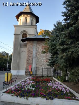 [P33] Biserica Domnească, vedere laterală.  » foto by maryka
 - 
<span class="allrVoted glyphicon glyphicon-heart hidden" id="av1019522"></span>
<a class="m-l-10 hidden" id="sv1019522" onclick="voting_Foto_DelVot(,1019522,23117)" role="button">șterge vot <span class="glyphicon glyphicon-remove"></span></a>
<a id="v91019522" class=" c-red"  onclick="voting_Foto_SetVot(1019522)" role="button"><span class="glyphicon glyphicon-heart-empty"></span> <b>LIKE</b> = Votează poza</a> <img class="hidden"  id="f1019522W9" src="/imagini/loader.gif" border="0" /><span class="AjErrMes hidden" id="e1019522ErM"></span>