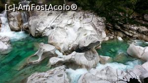 [P39] Râul Verzasca. Parcă totul acolo era aranjat, pregătit pentru fotografii » foto by Mika
 - 
<span class="allrVoted glyphicon glyphicon-heart hidden" id="av925368"></span>
<a class="m-l-10 hidden" id="sv925368" onclick="voting_Foto_DelVot(,925368,23118)" role="button">șterge vot <span class="glyphicon glyphicon-remove"></span></a>
<a id="v9925368" class=" c-red"  onclick="voting_Foto_SetVot(925368)" role="button"><span class="glyphicon glyphicon-heart-empty"></span> <b>LIKE</b> = Votează poza</a> <img class="hidden"  id="f925368W9" src="/imagini/loader.gif" border="0" /><span class="AjErrMes hidden" id="e925368ErM"></span>