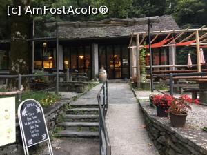 [P51] Restaurantul din Sonogno unde am reușit să bem o cafea » foto by Mika
 - 
<span class="allrVoted glyphicon glyphicon-heart hidden" id="av925380"></span>
<a class="m-l-10 hidden" id="sv925380" onclick="voting_Foto_DelVot(,925380,23118)" role="button">șterge vot <span class="glyphicon glyphicon-remove"></span></a>
<a id="v9925380" class=" c-red"  onclick="voting_Foto_SetVot(925380)" role="button"><span class="glyphicon glyphicon-heart-empty"></span> <b>LIKE</b> = Votează poza</a> <img class="hidden"  id="f925380W9" src="/imagini/loader.gif" border="0" /><span class="AjErrMes hidden" id="e925380ErM"></span>