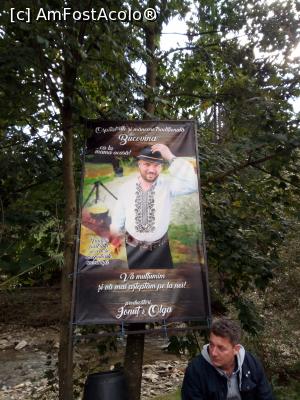 [P02] banner afacere la  Ionut si Olga » foto by ile57b
 - 
<span class="allrVoted glyphicon glyphicon-heart hidden" id="av1293508"></span>
<a class="m-l-10 hidden" id="sv1293508" onclick="voting_Foto_DelVot(,1293508,23128)" role="button">șterge vot <span class="glyphicon glyphicon-remove"></span></a>
<a id="v91293508" class=" c-red"  onclick="voting_Foto_SetVot(1293508)" role="button"><span class="glyphicon glyphicon-heart-empty"></span> <b>LIKE</b> = Votează poza</a> <img class="hidden"  id="f1293508W9" src="/imagini/loader.gif" border="0" /><span class="AjErrMes hidden" id="e1293508ErM"></span>