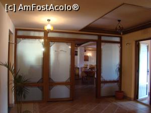 [P10] intrarea in restaurant...  » foto by kelyboy
 - 
<span class="allrVoted glyphicon glyphicon-heart hidden" id="av720458"></span>
<a class="m-l-10 hidden" id="sv720458" onclick="voting_Foto_DelVot(,720458,23128)" role="button">șterge vot <span class="glyphicon glyphicon-remove"></span></a>
<a id="v9720458" class=" c-red"  onclick="voting_Foto_SetVot(720458)" role="button"><span class="glyphicon glyphicon-heart-empty"></span> <b>LIKE</b> = Votează poza</a> <img class="hidden"  id="f720458W9" src="/imagini/loader.gif" border="0" /><span class="AjErrMes hidden" id="e720458ErM"></span>