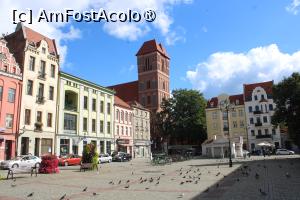 [P33] Toruń, Rynek Nowomiejski - Piața Orașului Nou, se vede și Kościół pw. św. Jakuba - Biserica Sf. Iacob » foto by mprofeanu
 - 
<span class="allrVoted glyphicon glyphicon-heart hidden" id="av1398983"></span>
<a class="m-l-10 hidden" id="sv1398983" onclick="voting_Foto_DelVot(,1398983,23133)" role="button">șterge vot <span class="glyphicon glyphicon-remove"></span></a>
<a id="v91398983" class=" c-red"  onclick="voting_Foto_SetVot(1398983)" role="button"><span class="glyphicon glyphicon-heart-empty"></span> <b>LIKE</b> = Votează poza</a> <img class="hidden"  id="f1398983W9" src="/imagini/loader.gif" border="0" /><span class="AjErrMes hidden" id="e1398983ErM"></span>