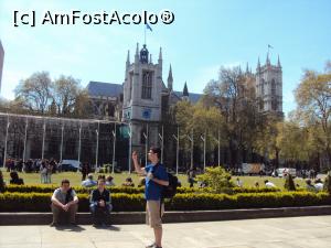 [P09] 9. Din piață se profilează și imaginea Westminster Abbey.  » foto by msnd
 - 
<span class="allrVoted glyphicon glyphicon-heart hidden" id="av817279"></span>
<a class="m-l-10 hidden" id="sv817279" onclick="voting_Foto_DelVot(,817279,23141)" role="button">șterge vot <span class="glyphicon glyphicon-remove"></span></a>
<a id="v9817279" class=" c-red"  onclick="voting_Foto_SetVot(817279)" role="button"><span class="glyphicon glyphicon-heart-empty"></span> <b>LIKE</b> = Votează poza</a> <img class="hidden"  id="f817279W9" src="/imagini/loader.gif" border="0" /><span class="AjErrMes hidden" id="e817279ErM"></span>