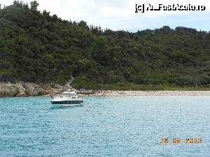 [P71] Paxos-Antipaxos - La Voutoumi, în Antipaxos.  » foto by iulianic
 - 
<span class="allrVoted glyphicon glyphicon-heart hidden" id="av685502"></span>
<a class="m-l-10 hidden" id="sv685502" onclick="voting_Foto_DelVot(,685502,23149)" role="button">șterge vot <span class="glyphicon glyphicon-remove"></span></a>
<a id="v9685502" class=" c-red"  onclick="voting_Foto_SetVot(685502)" role="button"><span class="glyphicon glyphicon-heart-empty"></span> <b>LIKE</b> = Votează poza</a> <img class="hidden"  id="f685502W9" src="/imagini/loader.gif" border="0" /><span class="AjErrMes hidden" id="e685502ErM"></span>