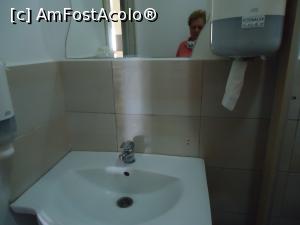 [P06] baia f curata cu dotari de rigoare » foto by VOIAJ
 - 
<span class="allrVoted glyphicon glyphicon-heart hidden" id="av929691"></span>
<a class="m-l-10 hidden" id="sv929691" onclick="voting_Foto_DelVot(,929691,23161)" role="button">șterge vot <span class="glyphicon glyphicon-remove"></span></a>
<a id="v9929691" class=" c-red"  onclick="voting_Foto_SetVot(929691)" role="button"><span class="glyphicon glyphicon-heart-empty"></span> <b>LIKE</b> = Votează poza</a> <img class="hidden"  id="f929691W9" src="/imagini/loader.gif" border="0" /><span class="AjErrMes hidden" id="e929691ErM"></span>