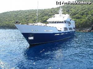 [P88] Croaziera spre Laguna Albastra- Laguna Albastra » foto by luciaoradea
 - 
<span class="allrVoted glyphicon glyphicon-heart hidden" id="av643576"></span>
<a class="m-l-10 hidden" id="sv643576" onclick="voting_Foto_DelVot(,643576,23178)" role="button">șterge vot <span class="glyphicon glyphicon-remove"></span></a>
<a id="v9643576" class=" c-red"  onclick="voting_Foto_SetVot(643576)" role="button"><span class="glyphicon glyphicon-heart-empty"></span> <b>LIKE</b> = Votează poza</a> <img class="hidden"  id="f643576W9" src="/imagini/loader.gif" border="0" /><span class="AjErrMes hidden" id="e643576ErM"></span>