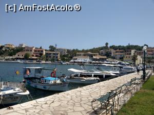 [P20] Kassiopi bay, vedere spre port. » foto by maryka
 - 
<span class="allrVoted glyphicon glyphicon-heart hidden" id="av1251291"></span>
<a class="m-l-10 hidden" id="sv1251291" onclick="voting_Foto_DelVot(,1251291,23185)" role="button">șterge vot <span class="glyphicon glyphicon-remove"></span></a>
<a id="v91251291" class=" c-red"  onclick="voting_Foto_SetVot(1251291)" role="button"><span class="glyphicon glyphicon-heart-empty"></span> <b>LIKE</b> = Votează poza</a> <img class="hidden"  id="f1251291W9" src="/imagini/loader.gif" border="0" /><span class="AjErrMes hidden" id="e1251291ErM"></span>