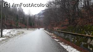 [P15] pe strada principala din apropiere » foto by silvia tudoran
 - 
<span class="allrVoted glyphicon glyphicon-heart hidden" id="av927964"></span>
<a class="m-l-10 hidden" id="sv927964" onclick="voting_Foto_DelVot(,927964,23196)" role="button">șterge vot <span class="glyphicon glyphicon-remove"></span></a>
<a id="v9927964" class=" c-red"  onclick="voting_Foto_SetVot(927964)" role="button"><span class="glyphicon glyphicon-heart-empty"></span> <b>LIKE</b> = Votează poza</a> <img class="hidden"  id="f927964W9" src="/imagini/loader.gif" border="0" /><span class="AjErrMes hidden" id="e927964ErM"></span>